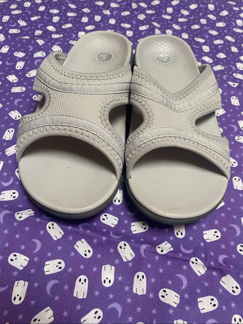 REVITALIGN Women's Slide Sandals in Light Gray
